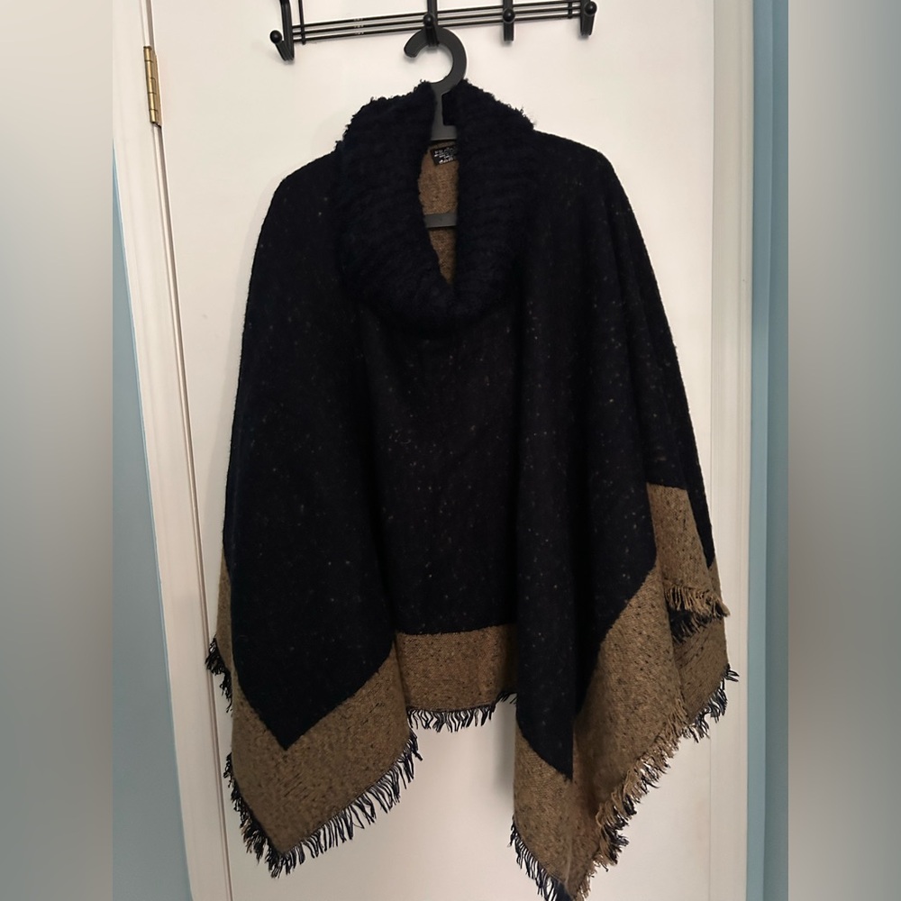 Fraas Navy Blue and Tan Poncho